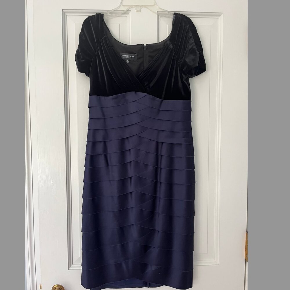 Jones New York Black and Navy Midi Dress, Size 8P